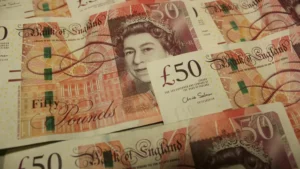 Banco de Inglaterra reduce el QT y mantiene tasas de interés